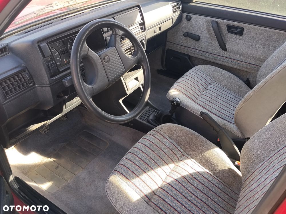 Volkswagen Golf - 12