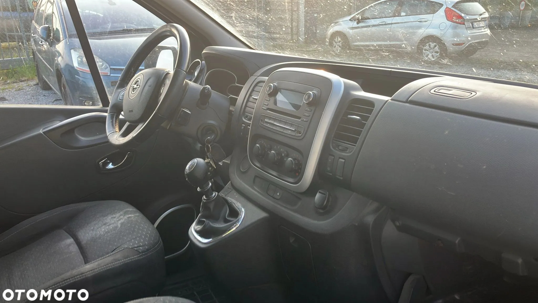 Opel Vivaro L2H1 2.9t Edition Premium - 9