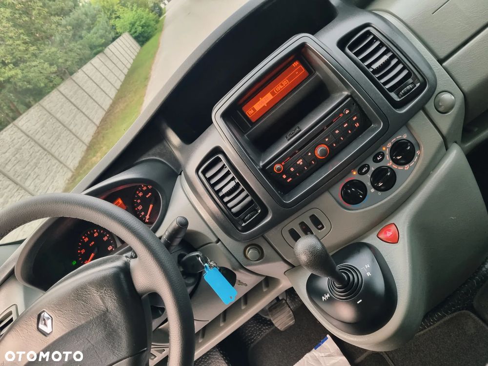 Renault Trafic - 30