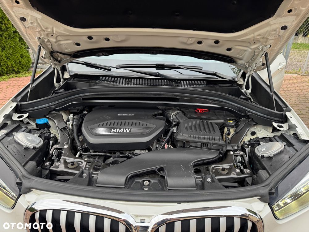 BMW X1 sDrive18d xLine sport - 33