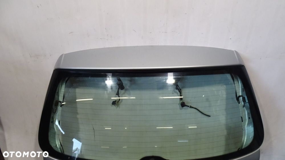 KLAPA TYŁ BAGAŻNIKA VOLKSWAGEN GOLF V 1.4TSI - 2