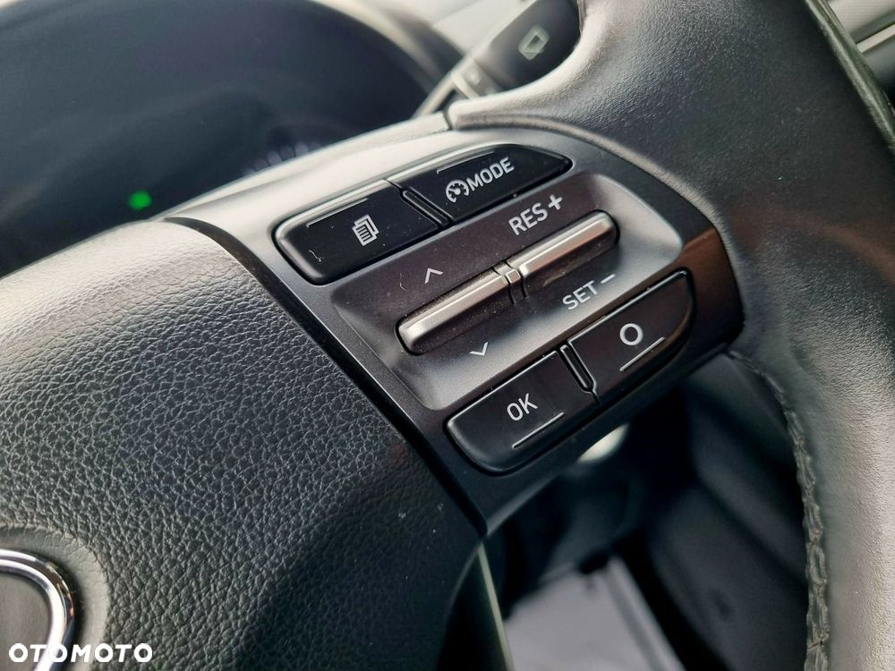 Hyundai Kona - 17