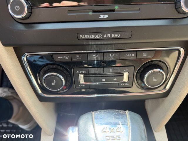 Skoda Superb 3.6 V6 4x4 DSG L&K - 24