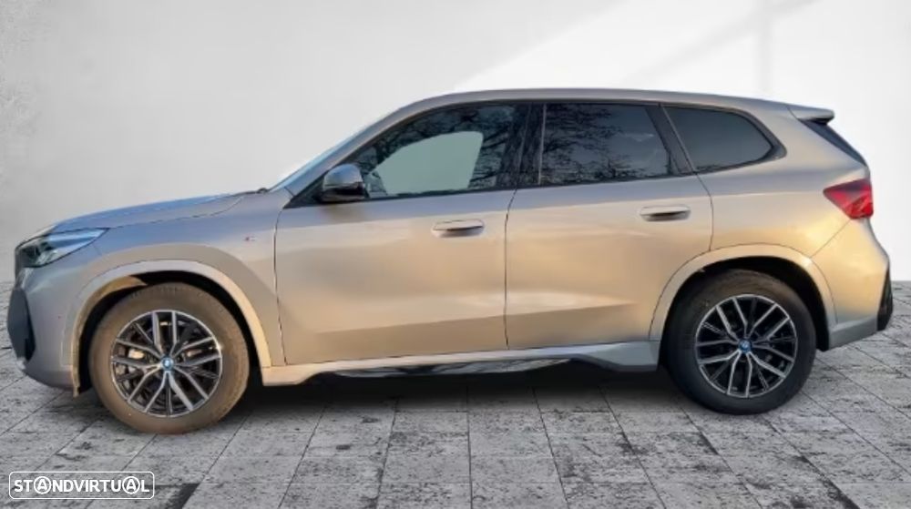 BMW iX1 xDrive30 Pack Desportivo M - 3