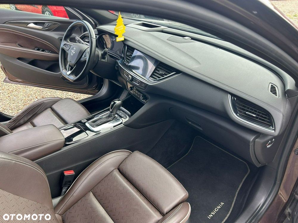 Opel Insignia - 18
