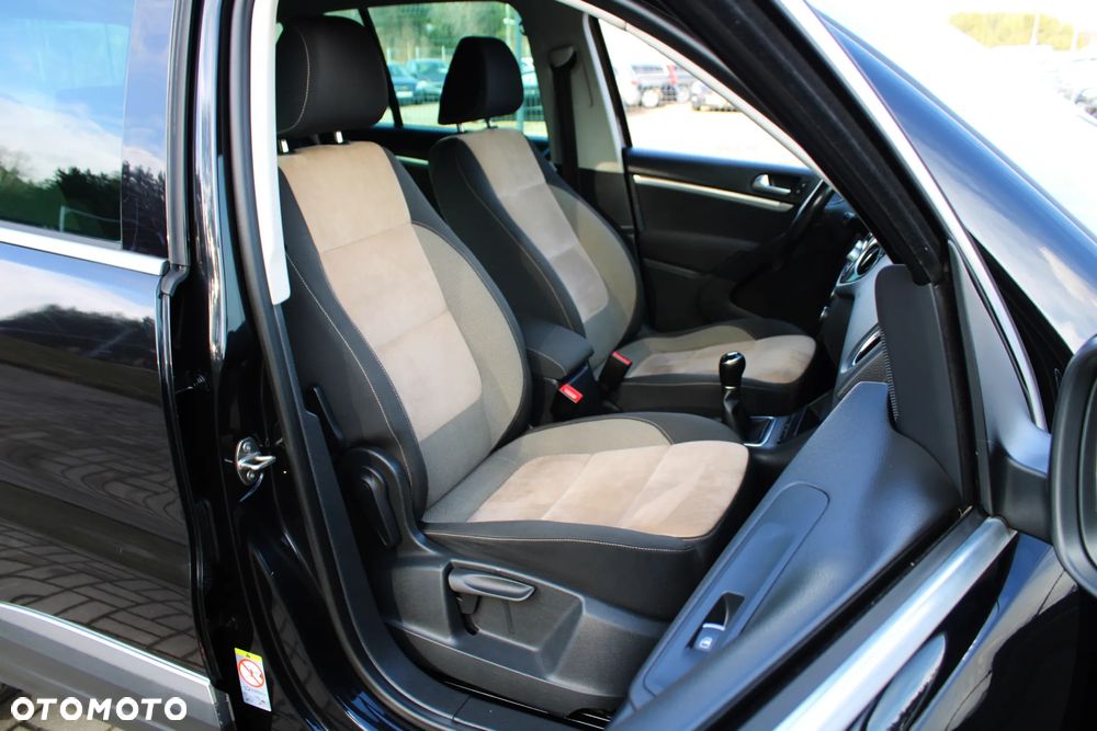 Volkswagen Tiguan - 32