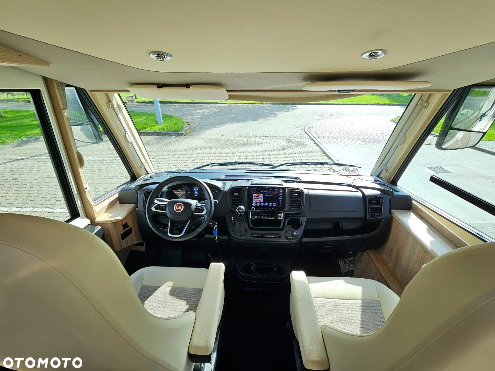Eura Mobil Integra - 8