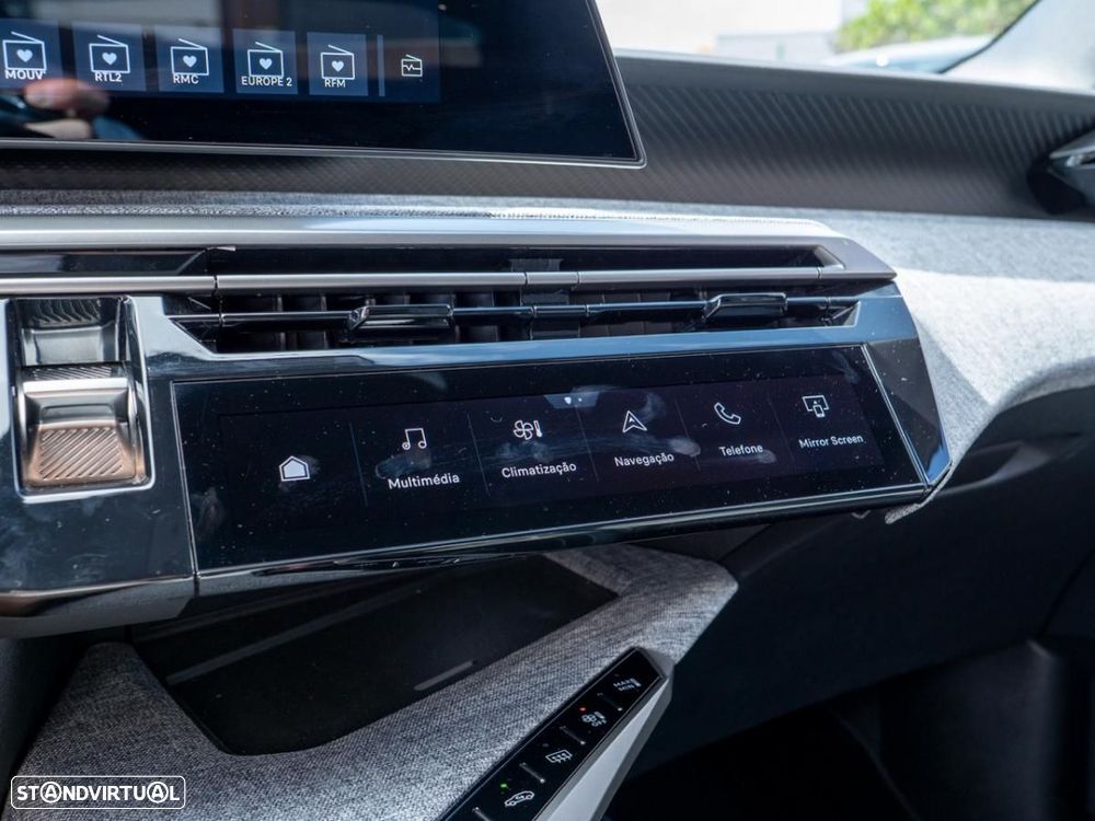 Peugeot E-3008 73 kWh Allure - 36