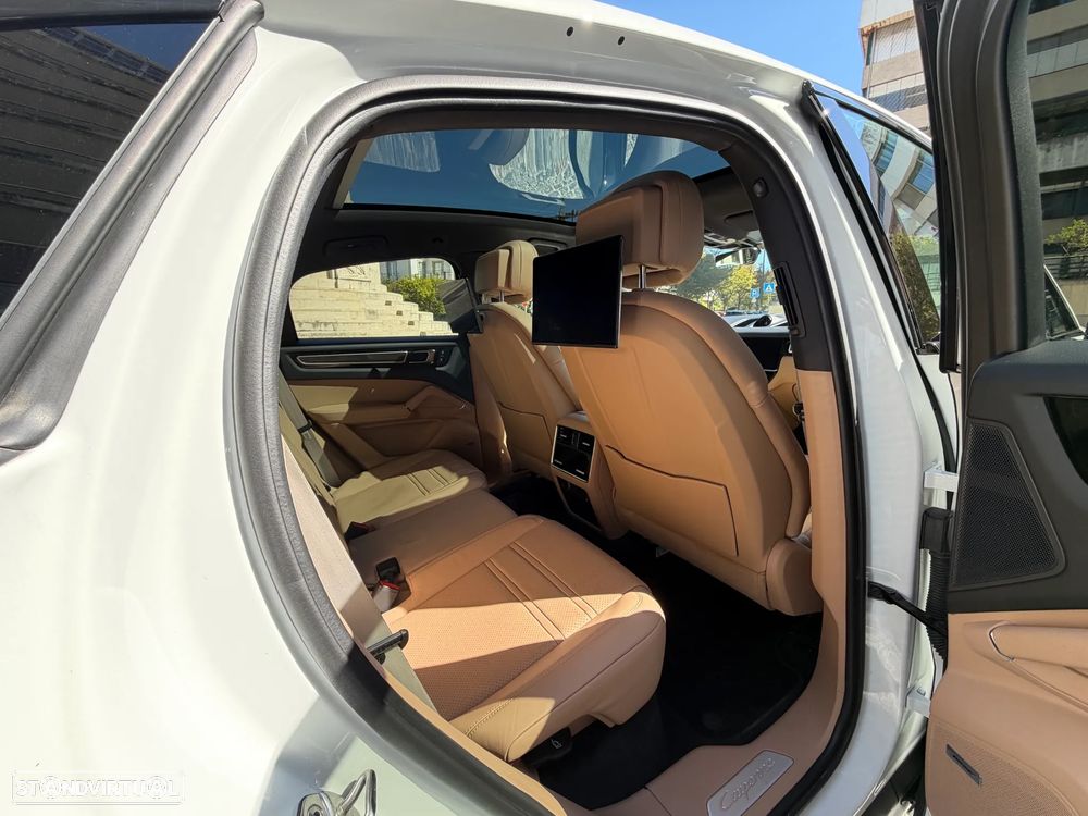 Porsche Cayenne E-Hybrid Tiptronic S Black Edition — fotografia 8