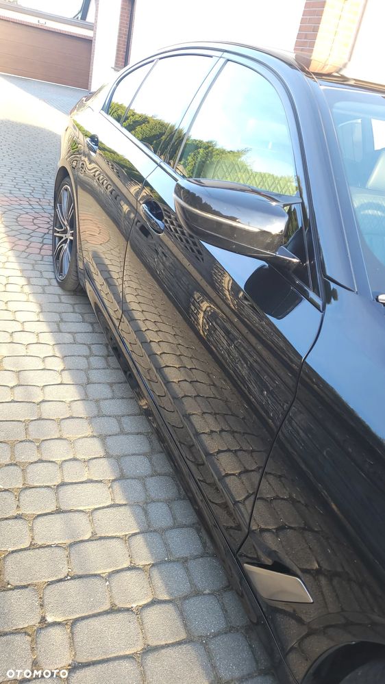 BMW Seria 5 M550i xDrive - 6
