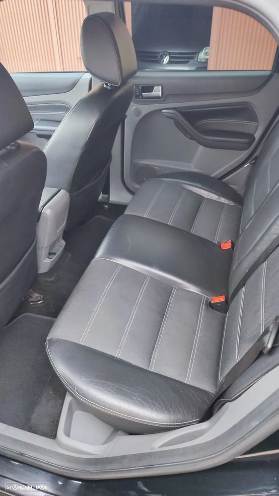 Ford Focus SW 1.6 TDCi Titanium - 9