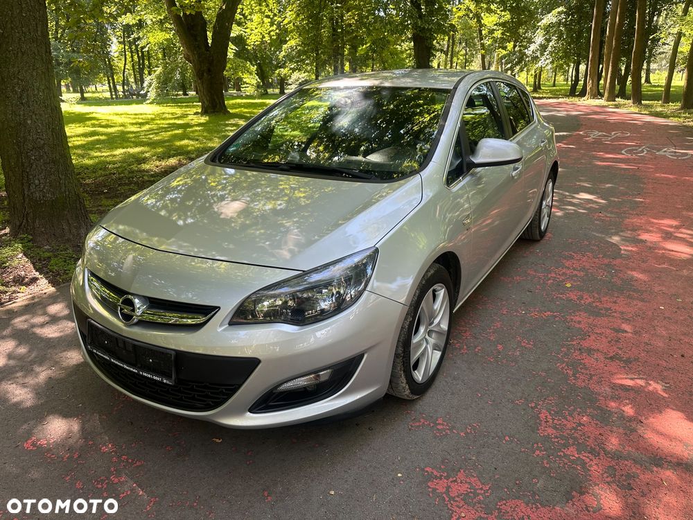 Opel Astra 1.6 Cosmo EU6 - 3