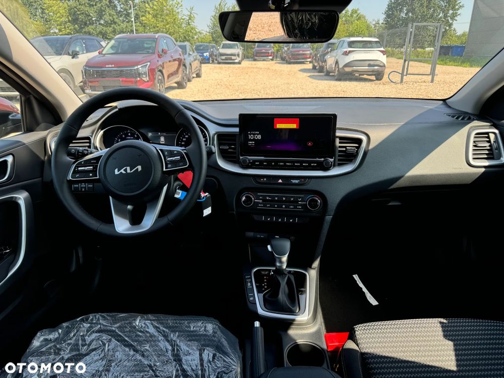 Kia XCeed - 12