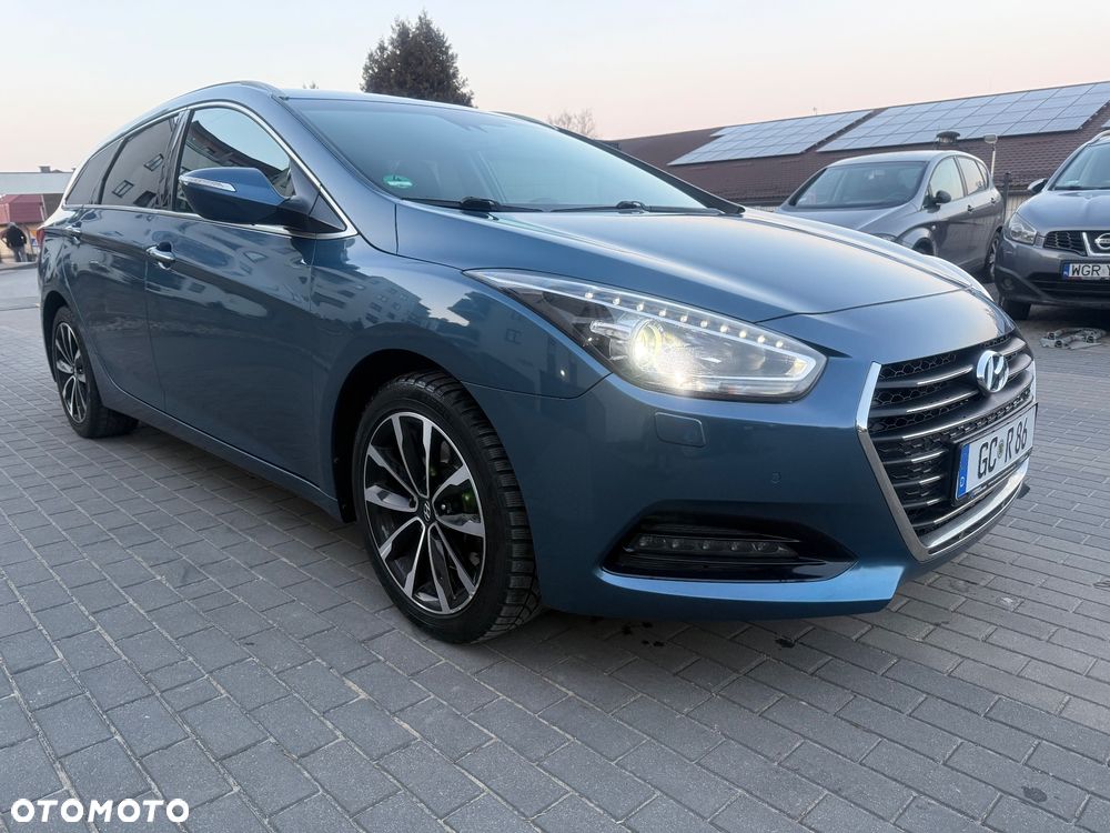 Hyundai i40 Kombi blue 1.7 CRDi DCT Premium - 5