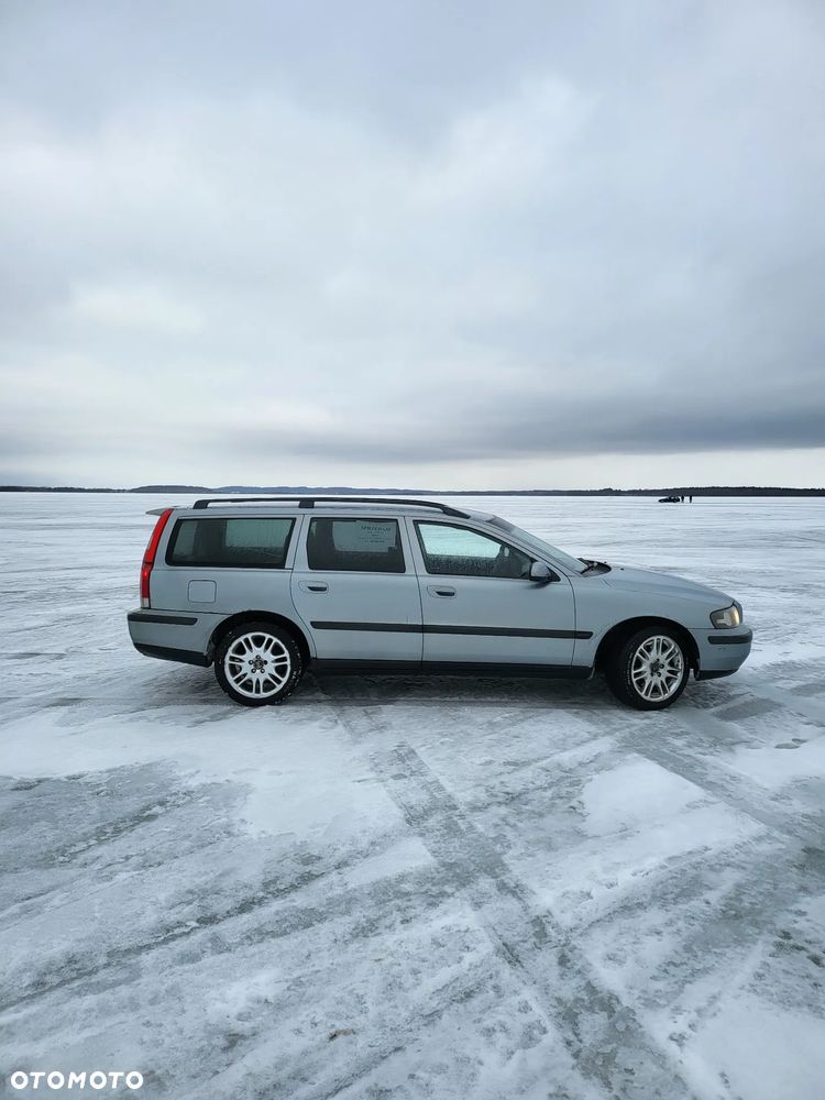 Volvo V70 2.4 AWD - 9