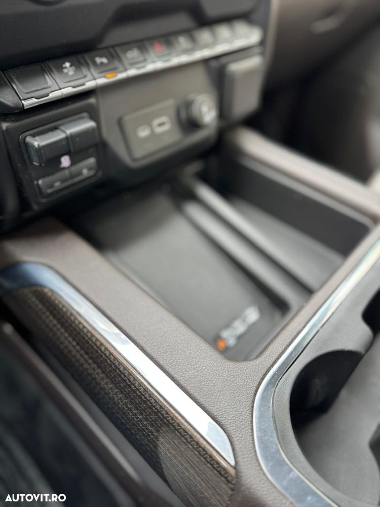 Chevrolet Silverado - 24