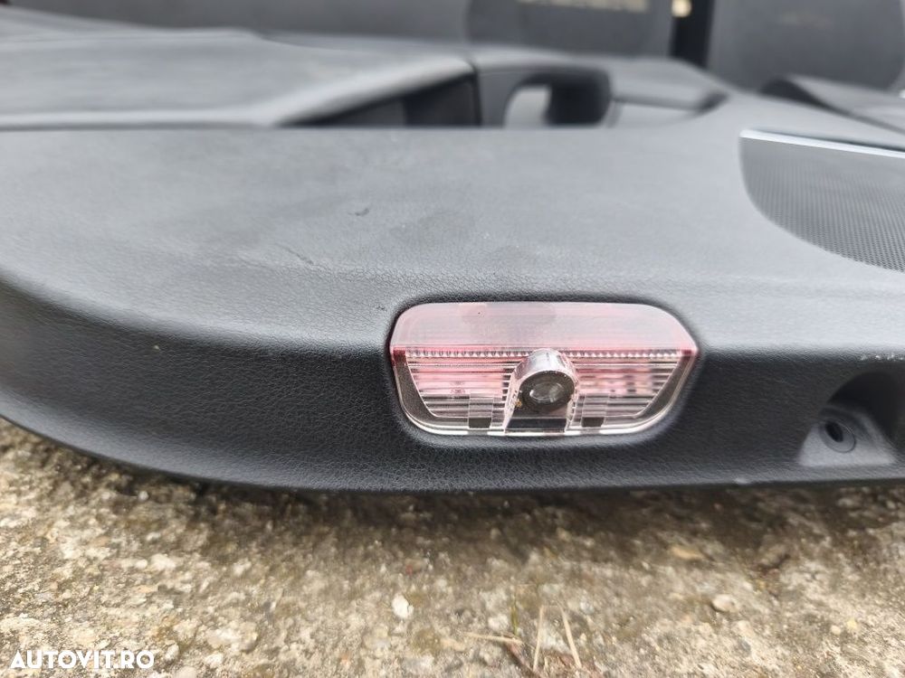 Set fețe de uși piele Dynaudio Volkswagen Passat B6 break variant - 9