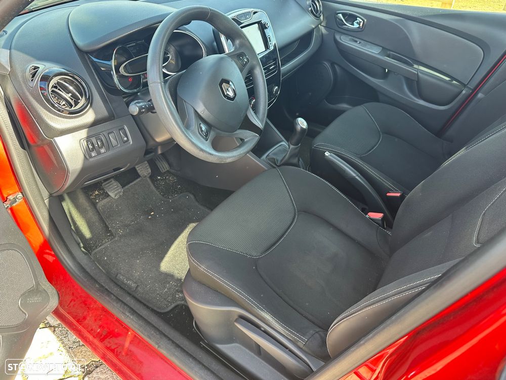 Renault Clio - 13