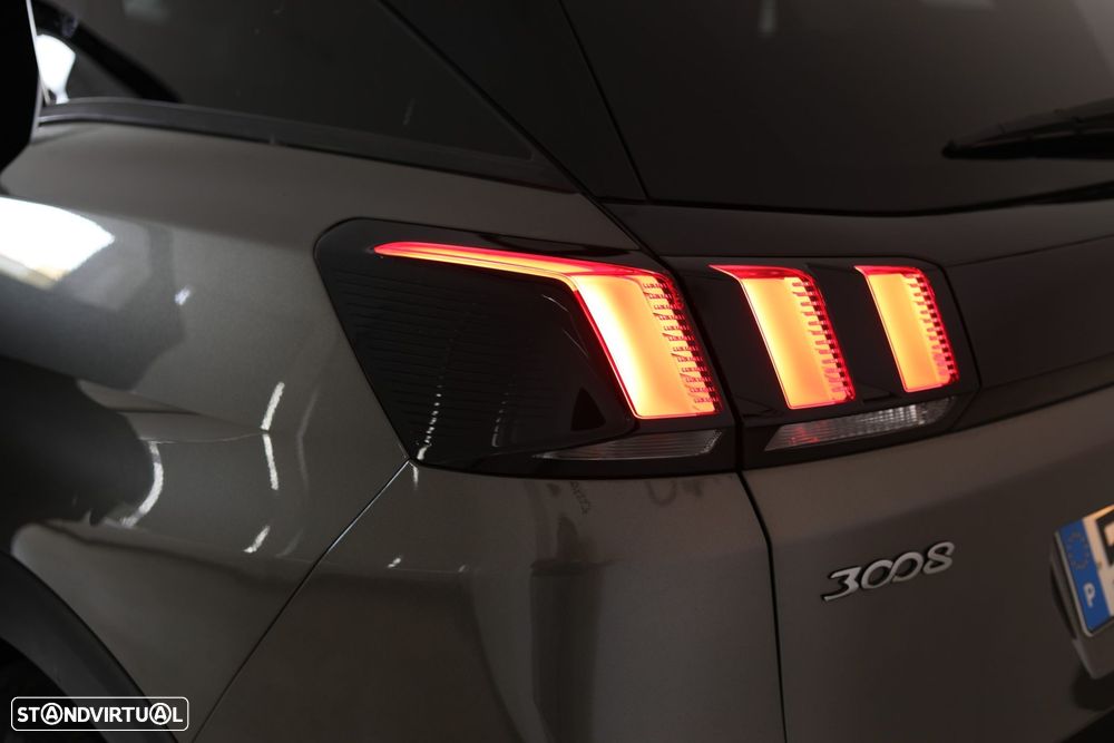 Peugeot 3008 1.5 BlueHDi Active - 24