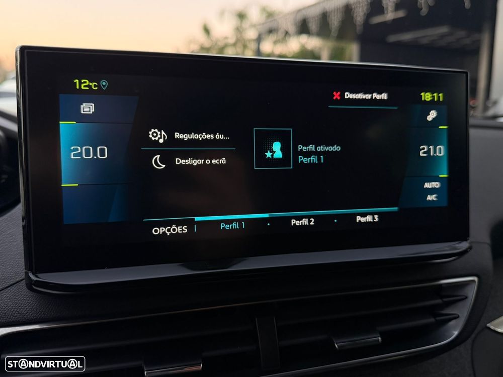 Peugeot 3008 1.6 Hybrid Allure e-EAT8 - 52