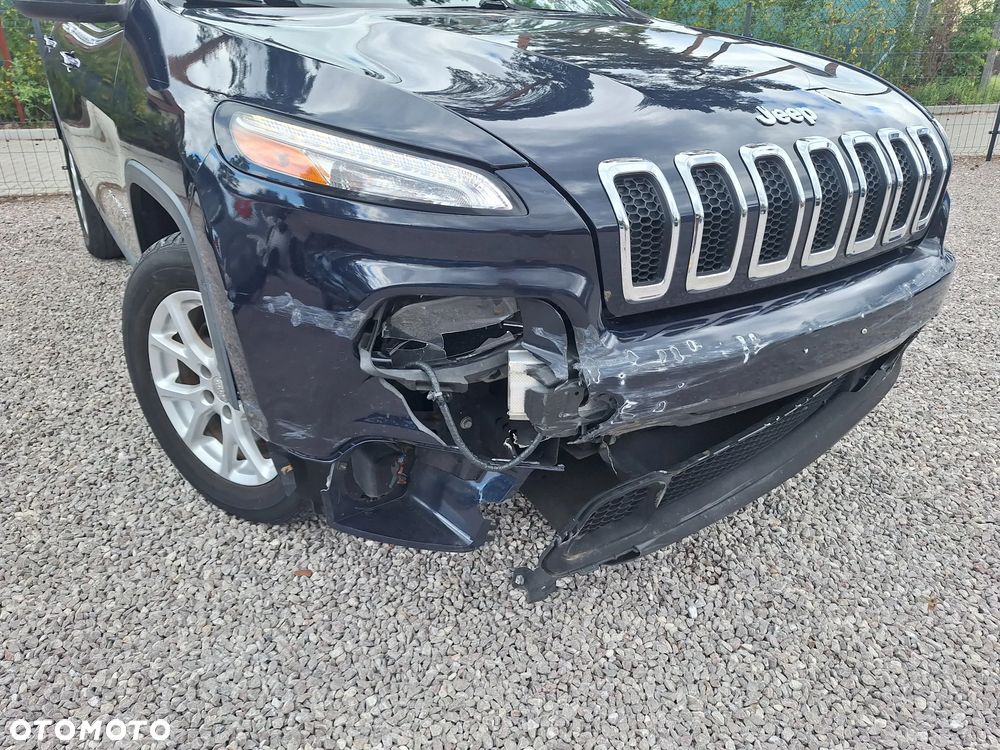 Jeep Cherokee - 10