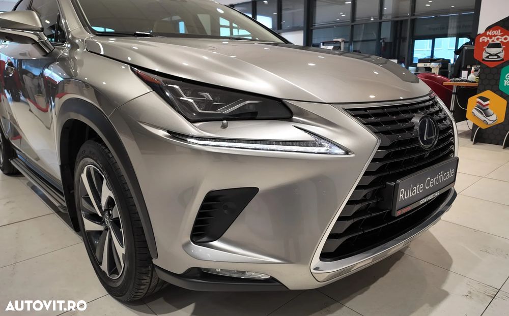 Lexus Seria NX 300h E-FOUR Luxury Line - 9