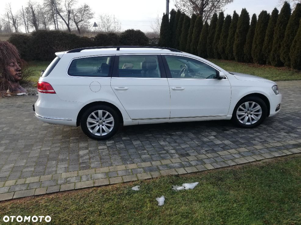 Volkswagen Passat 2.0 TDI Comfortline DSG - 5