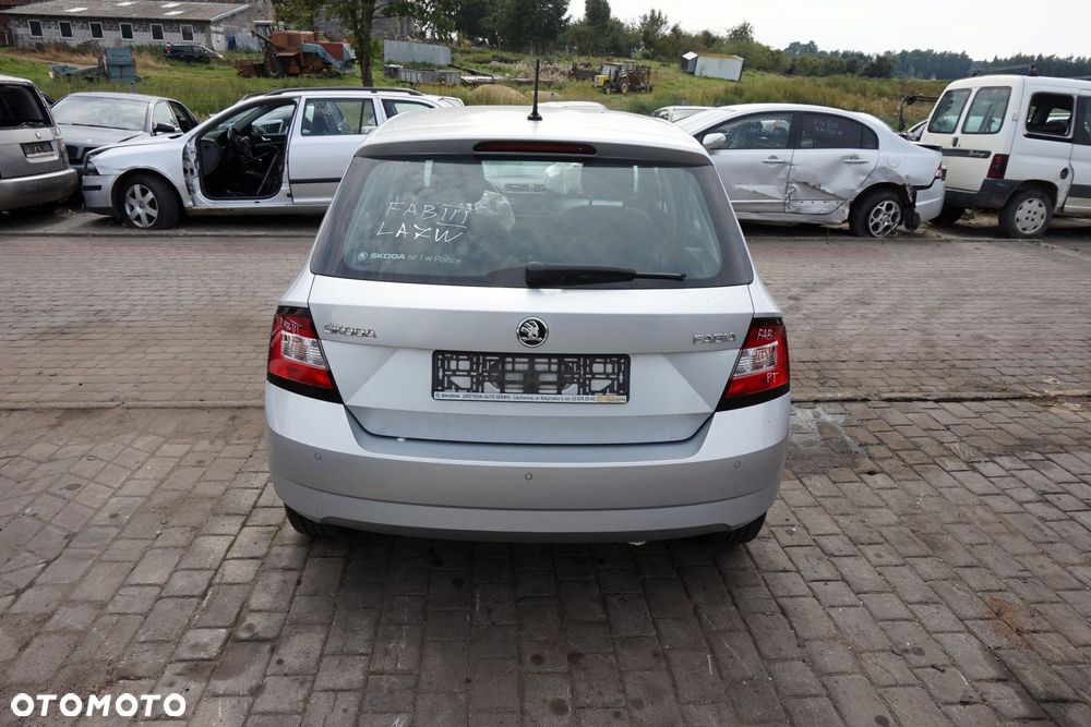 SKODA FABIA III NJ3 5D HB 2016 LA7W 1.2 TSI CJZC 90KM PED SREBRNY na części - 4