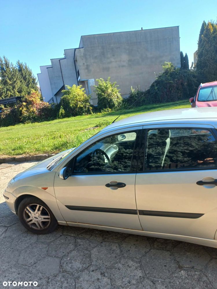 Ford Focus - 2
