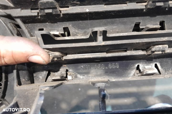Grila radiator 5K0858653 5K0858653 Volkswagen VW Golf 5 [2003 - 2009] - 3
