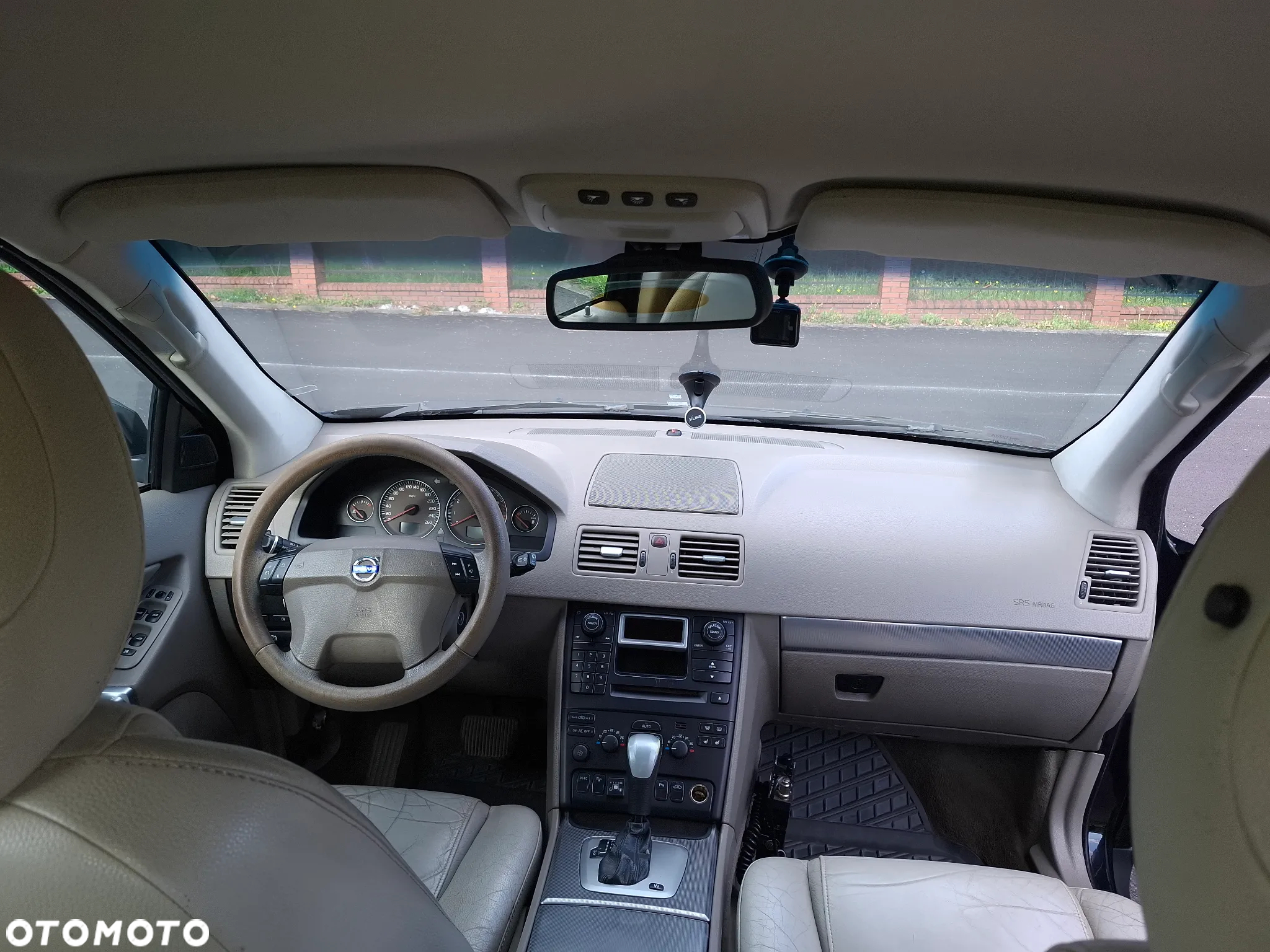 Volvo XC 90 - 7