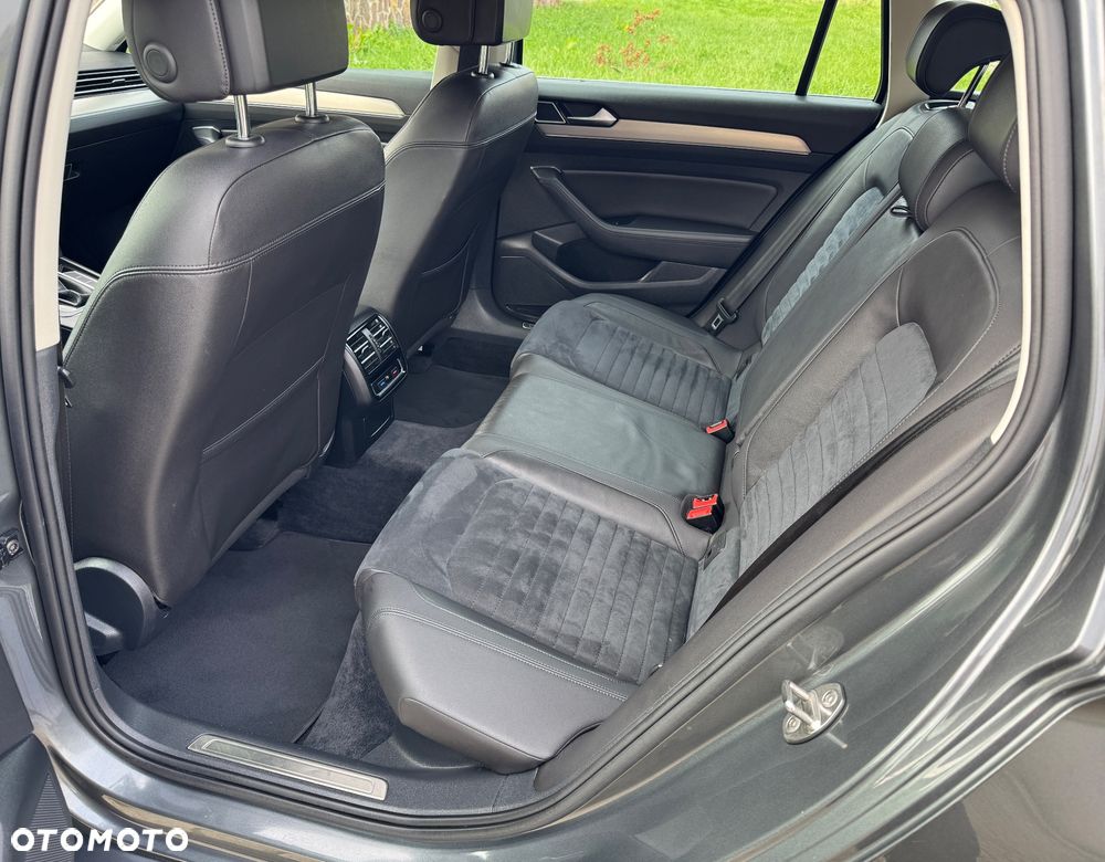 Volkswagen Passat 2.0 TDI BMT 4Mot Highline DSG - 25