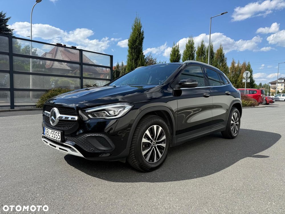 Mercedes-Benz GLA 180 Business Edition - 5