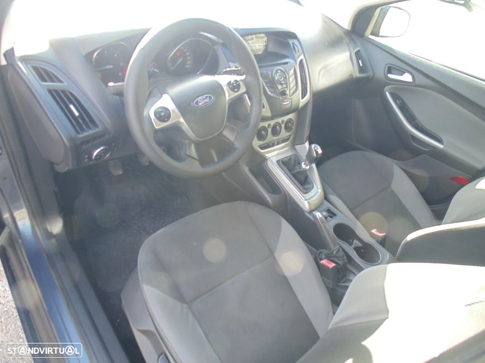 Ford Focus SW 1.6 TDCi Trend Easy - 24