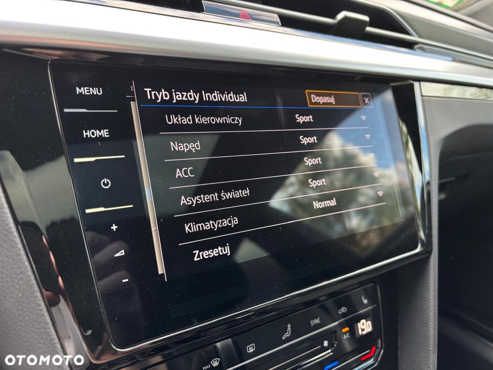 Volkswagen Arteon 2.0 TDI SCR 4Motion DSG R-Line Edition - 29