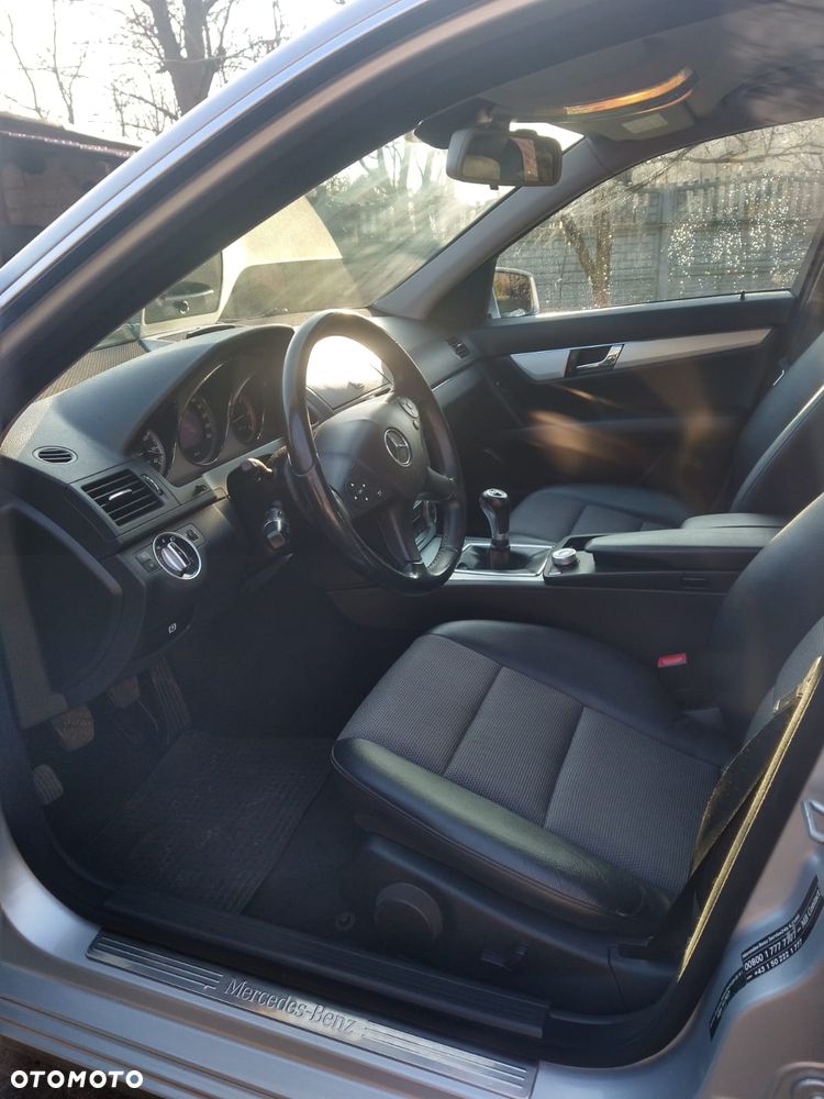 Mercedes-Benz Klasa C 200 CDI BlueEff Avantgarde - 10