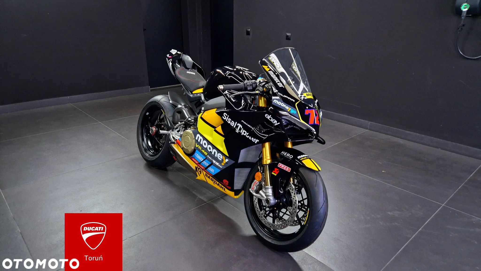 Ducati Panigale V4S - 1