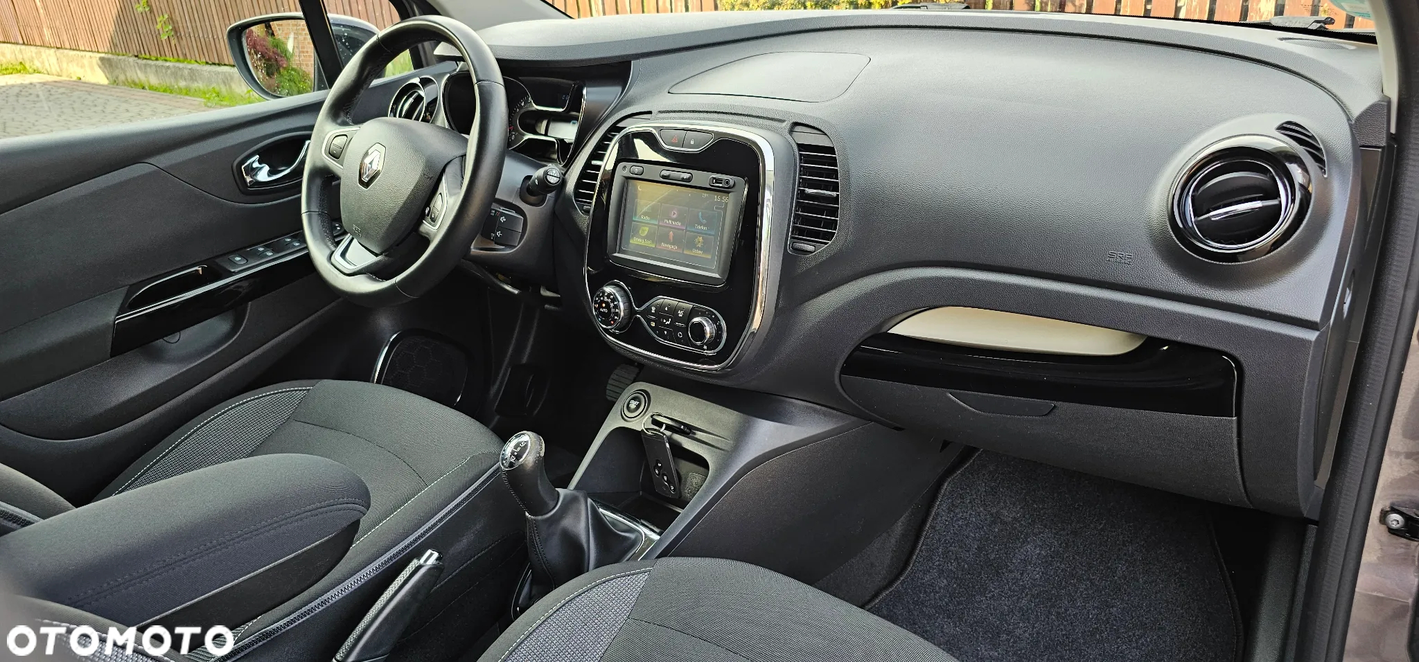 Renault Captur - 9