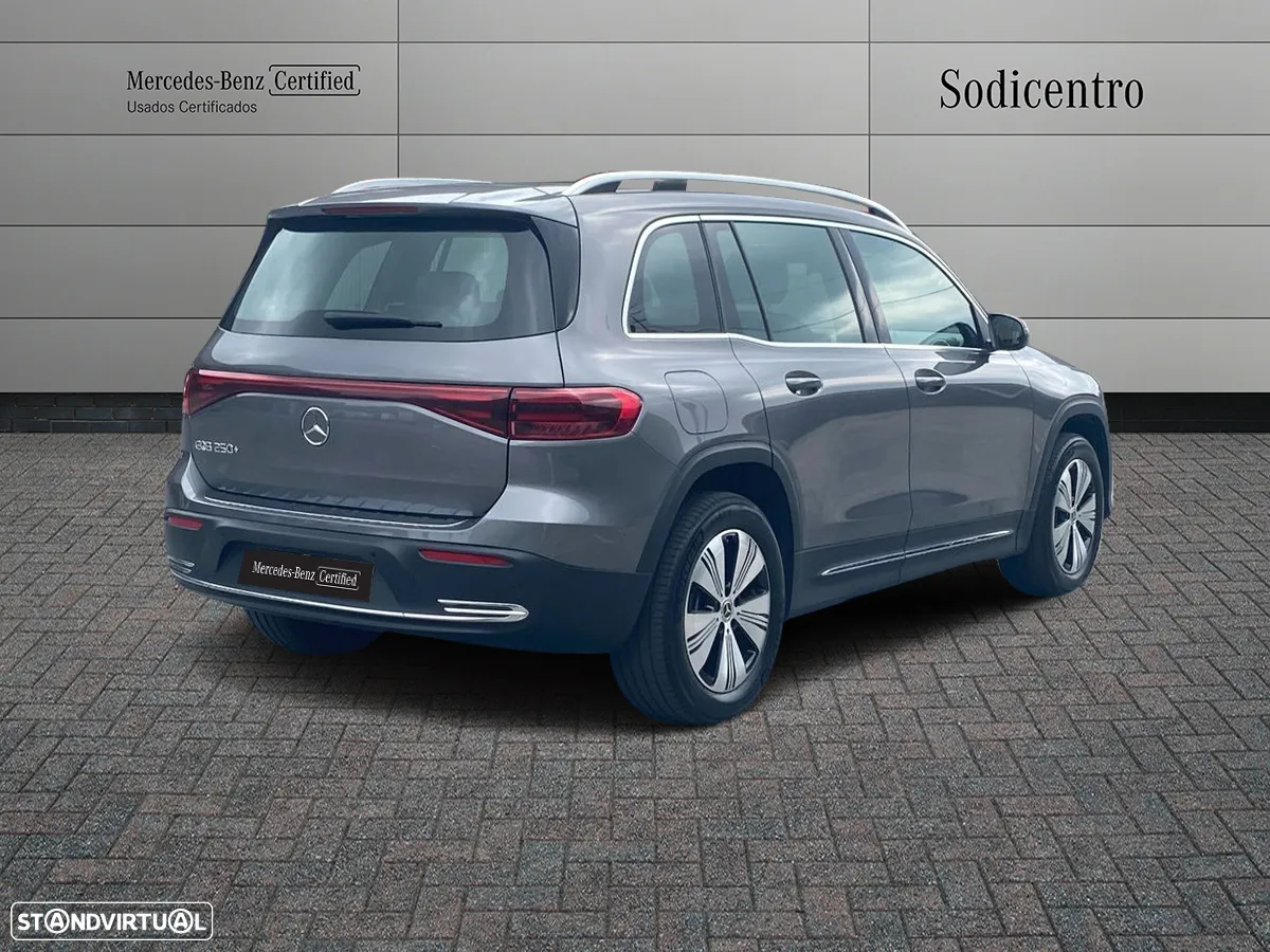 Mercedes-Benz EQB 250 Progressive - 4