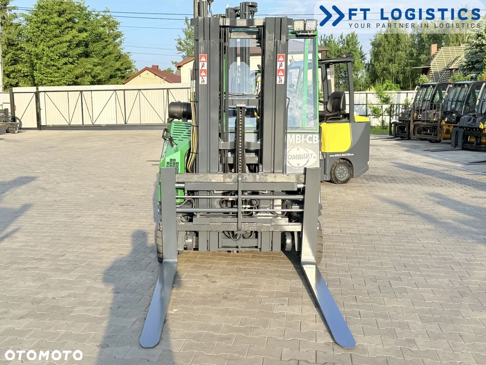 Combilift WÓZEK CZTEROKIERUNKOWY - WIELOKIERUNKOWY | COMBILIFT CB3000 | DIESEL | TRIPLEX 4900MM | JAK NOWY | PRZESUW WIDEŁ | POZYCJONER | WOLNY SKOK | NOWE OPONY | PO SERWISIE | STAN IDEALNY | Szeroka oferta wózków czterokierunkowych i bocznych, dopasowanych do różnorodnych potrzeb i zastosowań - 4