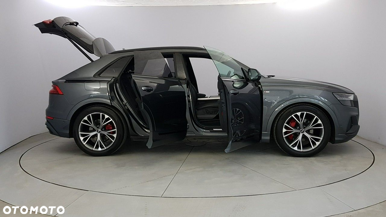 Audi Q8 - 14