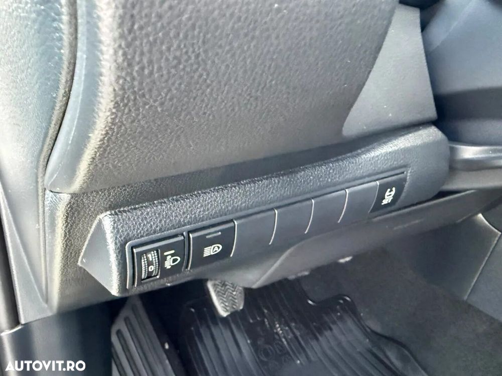 Toyota Corolla - 26