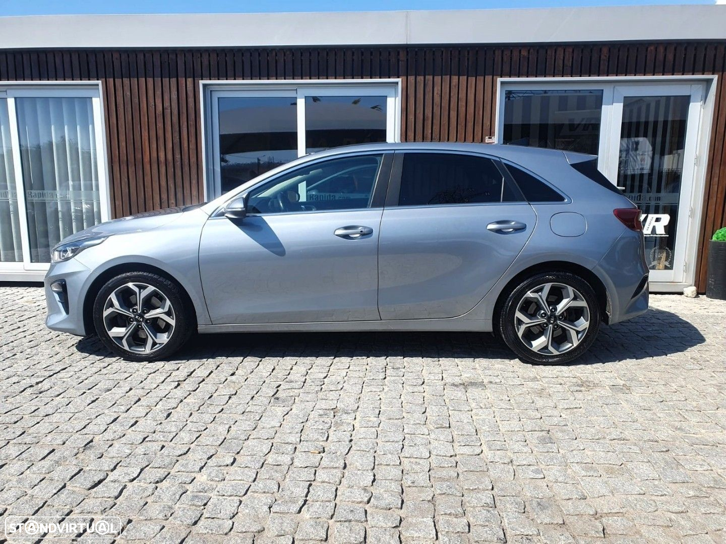 Kia Ceed 1.6 CRDi TX+SRF - 14
