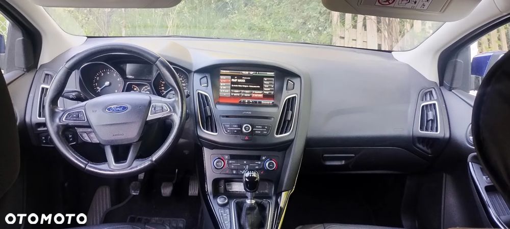 Ford Focus 1.0 EcoBoost Titanium - 2