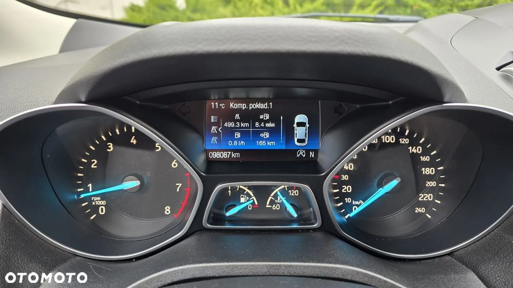 Ford Kuga - 27