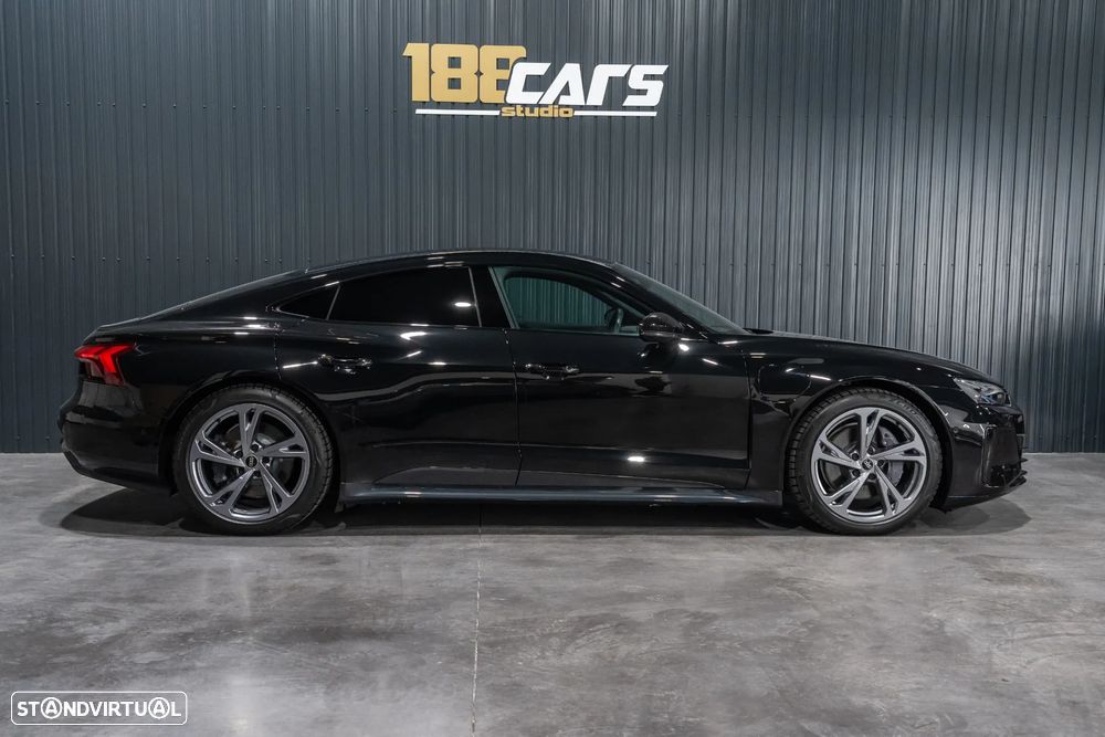 Audi e-tron GT quattro - 42