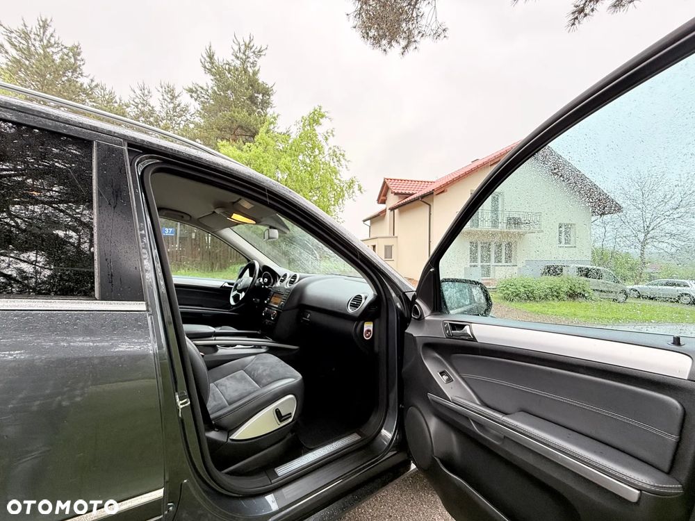 Mercedes-Benz ML 300 CDI 4-Matic - 24