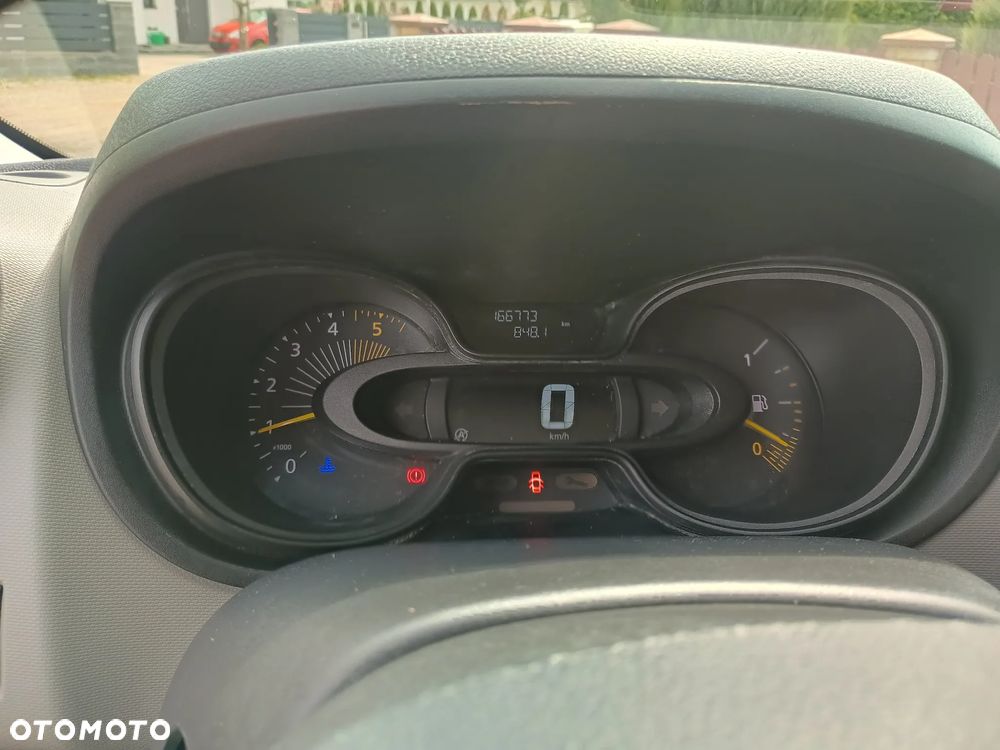 Renault Trafic - 21