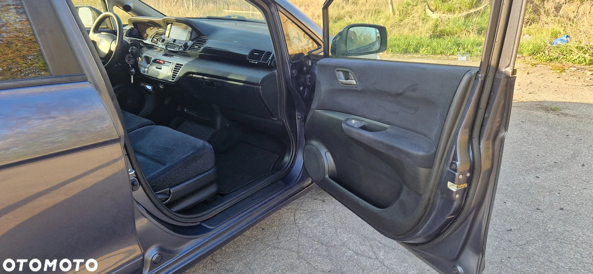 Honda FR-V - 24