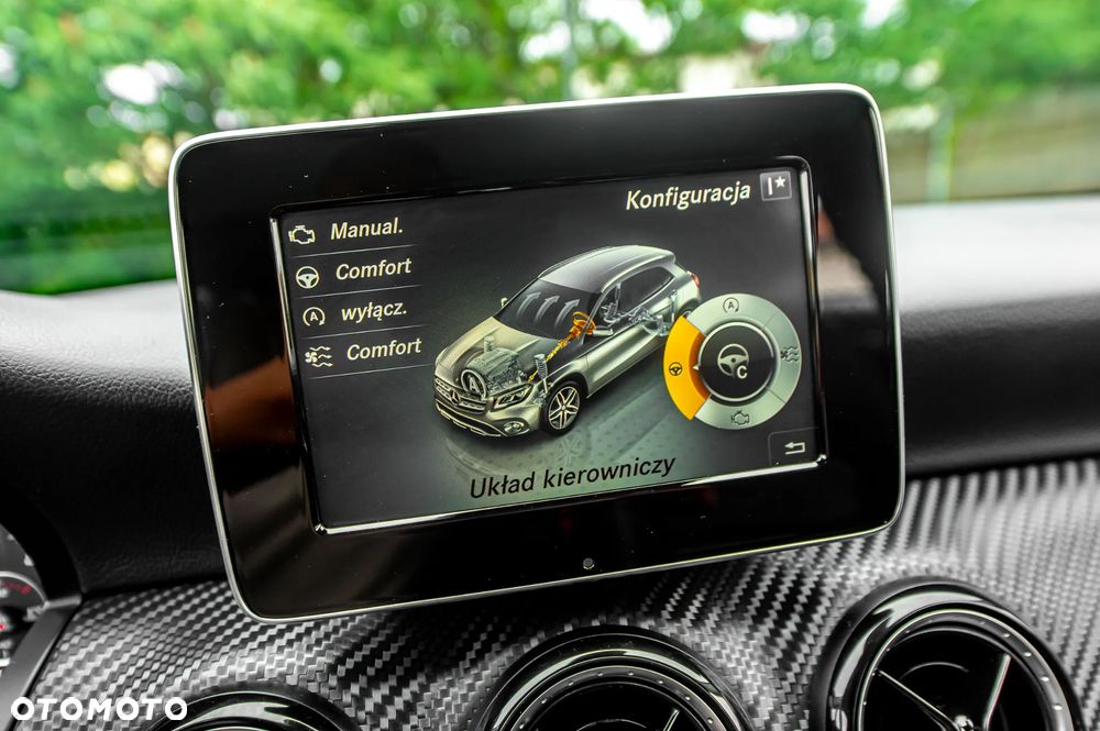 Mercedes-Benz GLA 250 4Matic 7G-DCT Activity Edition - 31